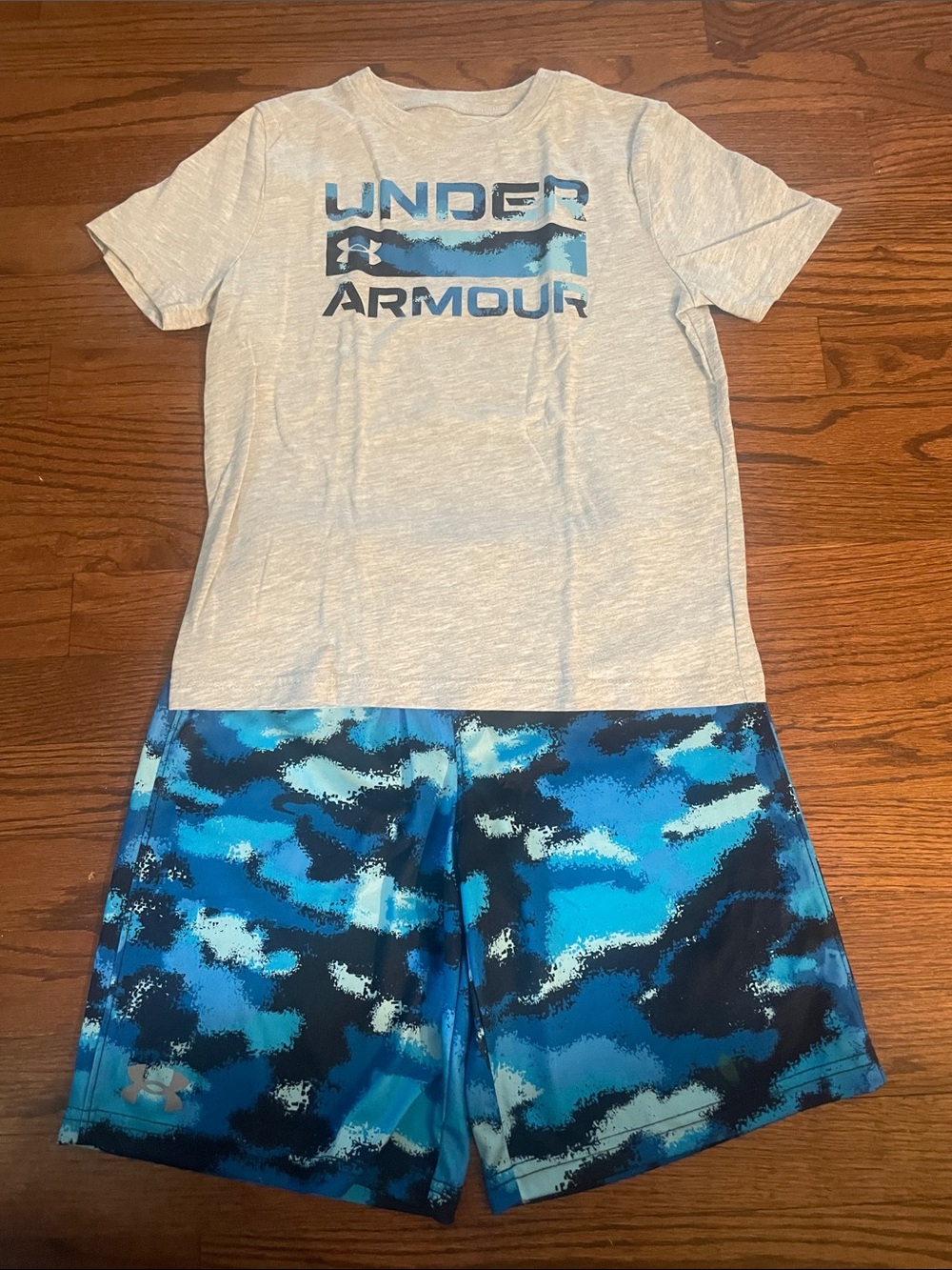 Kids clothing set